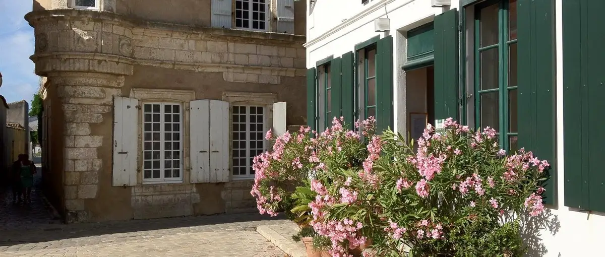 Exterior of Hotel Le Sénéchal
