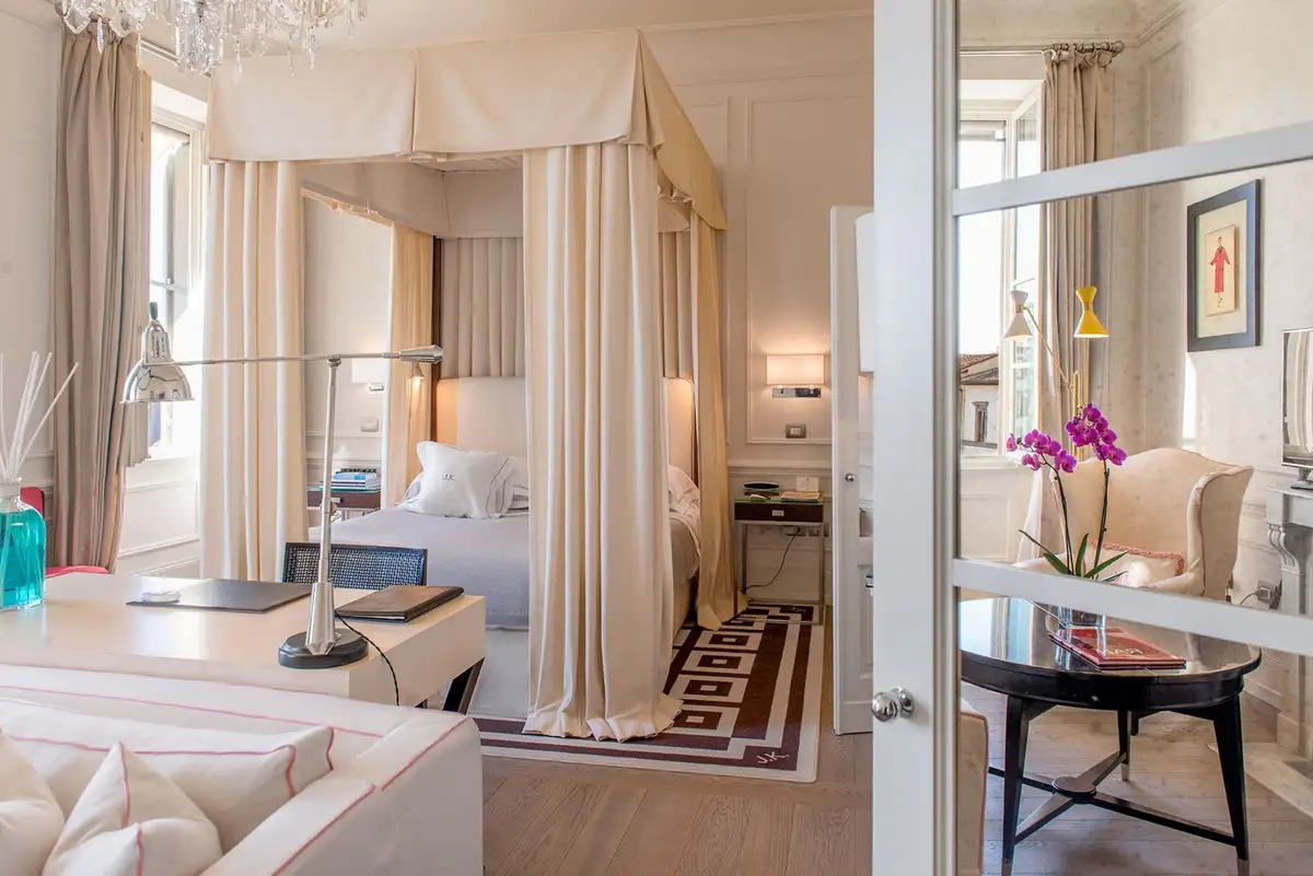 J.K.-Master-room-front.jpg