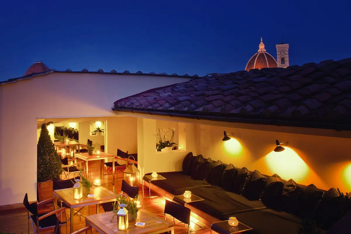 j.k.Roof-top-Terrace-by-night.jpg