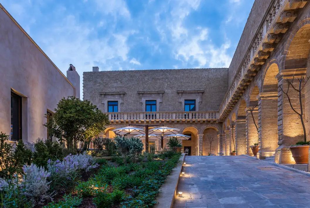hotel_coutyard_apr2018_709h.jpg
