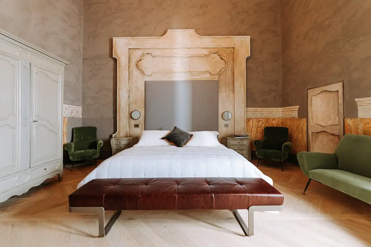 Deluxe suite 1.jpg