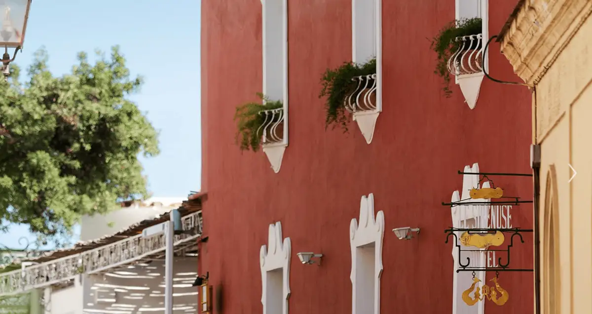 Entrance of Le Sirenuse, Positano
