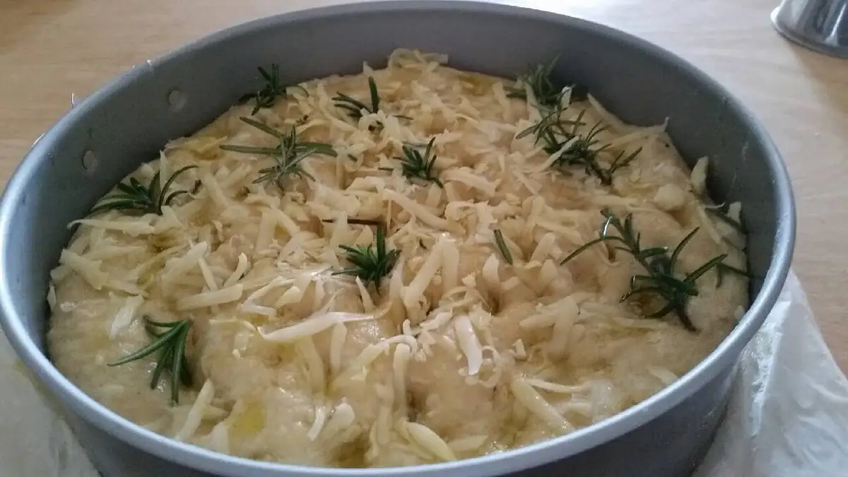 20180320_083348 TORTA  DI FORMAGGIO CON ROSMARINO.jpg
