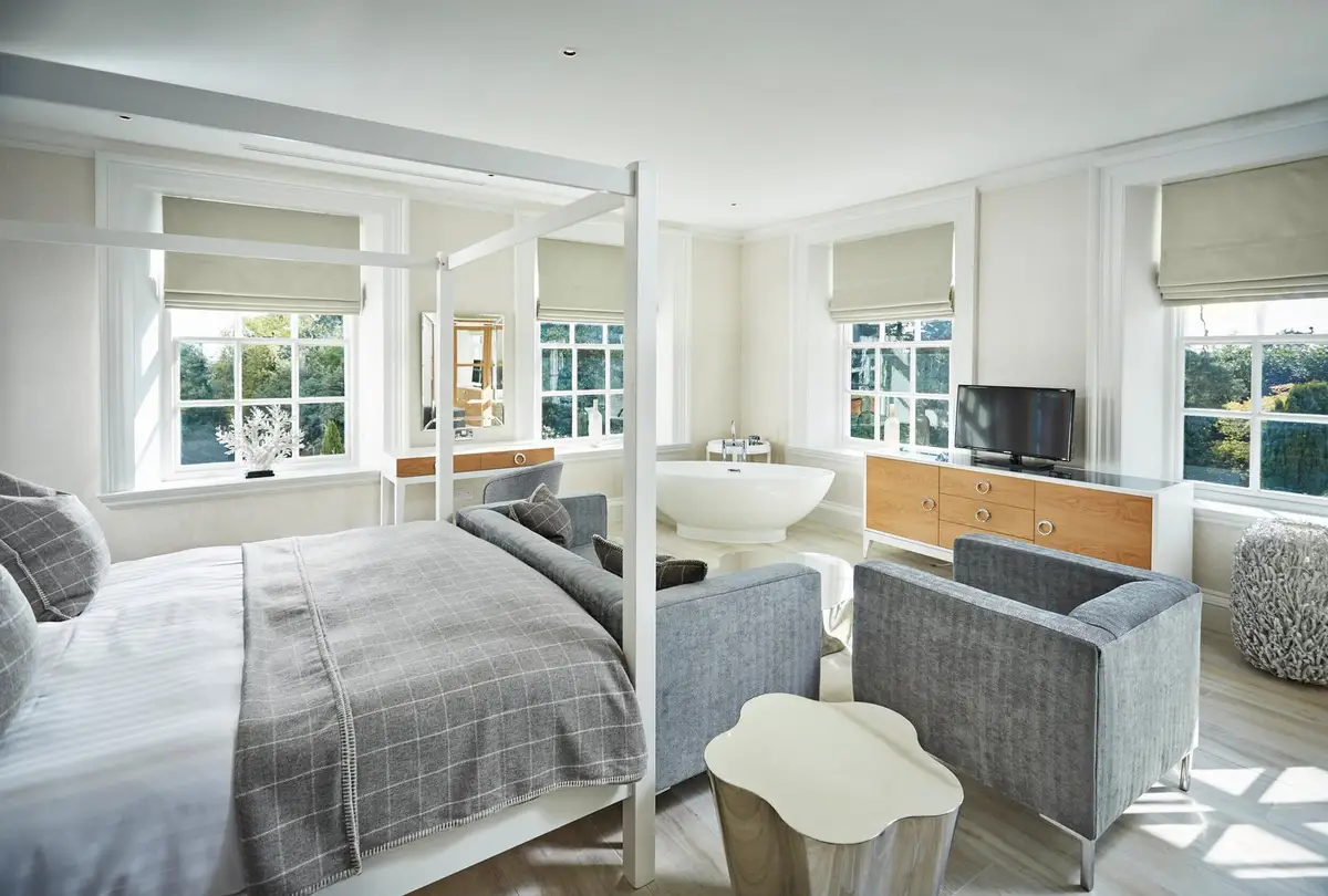 Frank Cook Suite, Barnett Hill