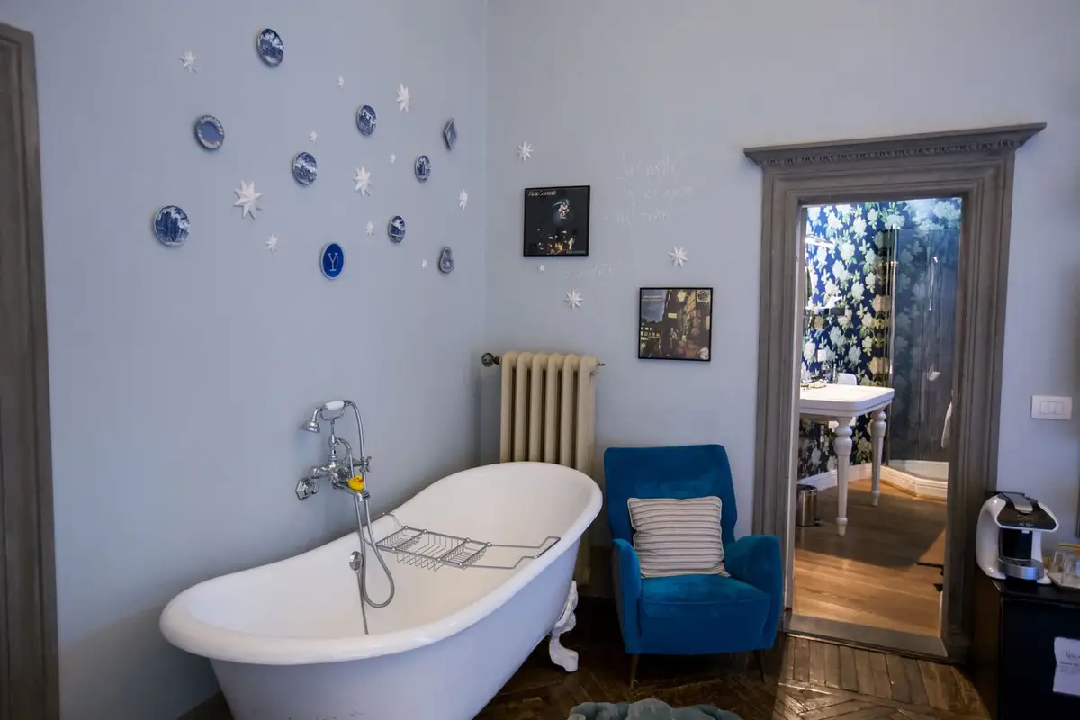 adasta-hotel-florence-King-Balcony23.jpg
