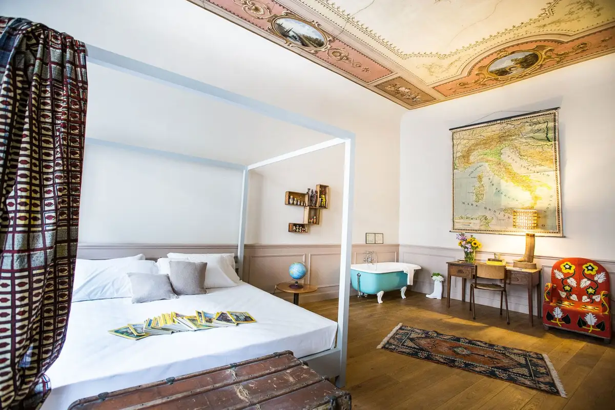Soprarno Suites