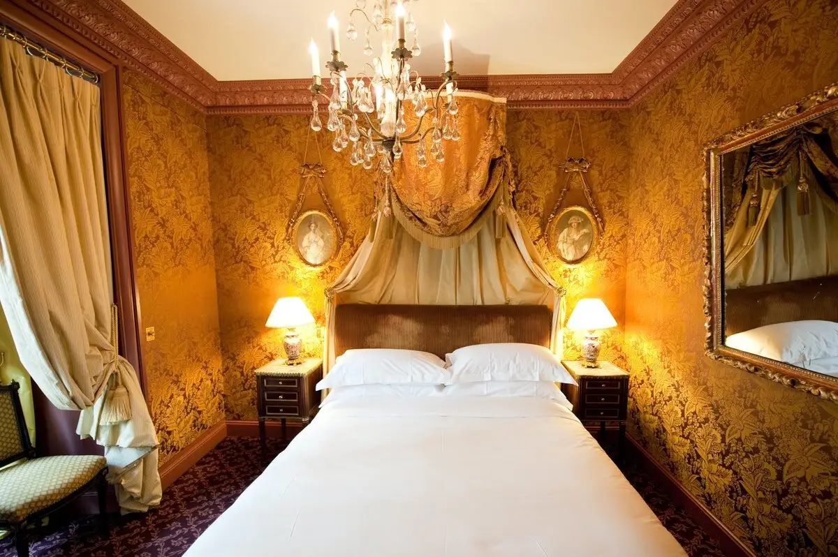 L'Hotel Paris