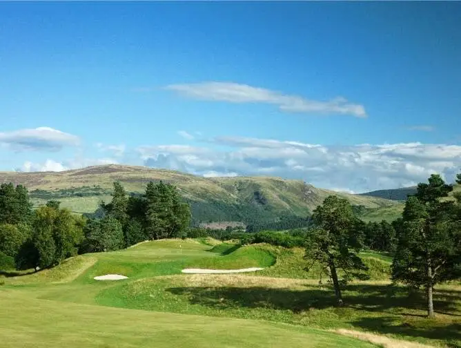 Golf-Mountains.jpg