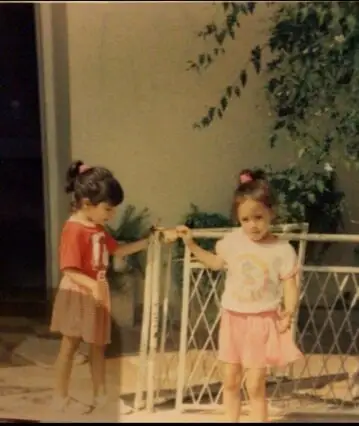 Shen and her sister