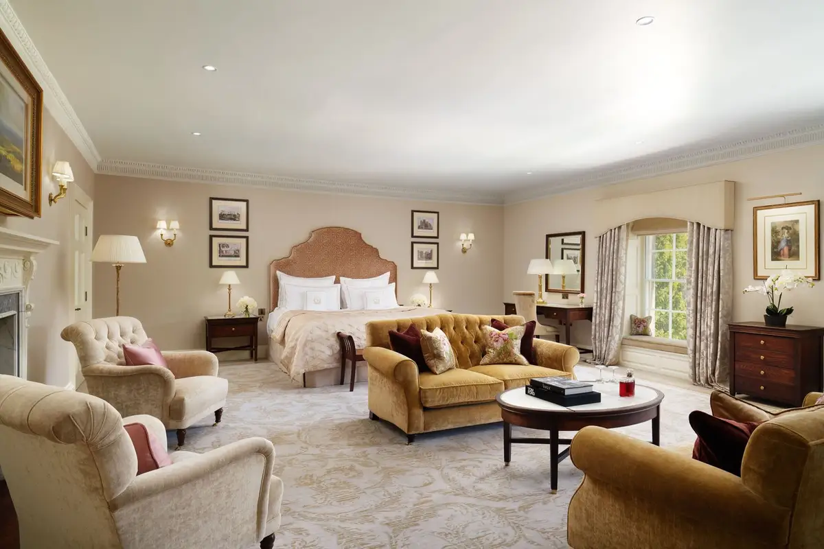 Grantley_Hall_Grand_Suite_Jack_Hardy_2019.jpg