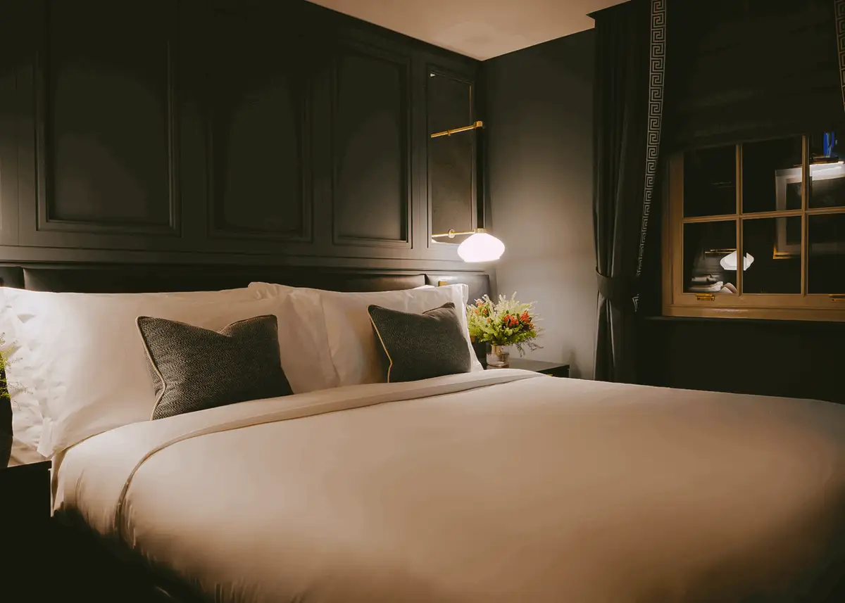 classic_room_the_mayfair_townhouse_london.png
