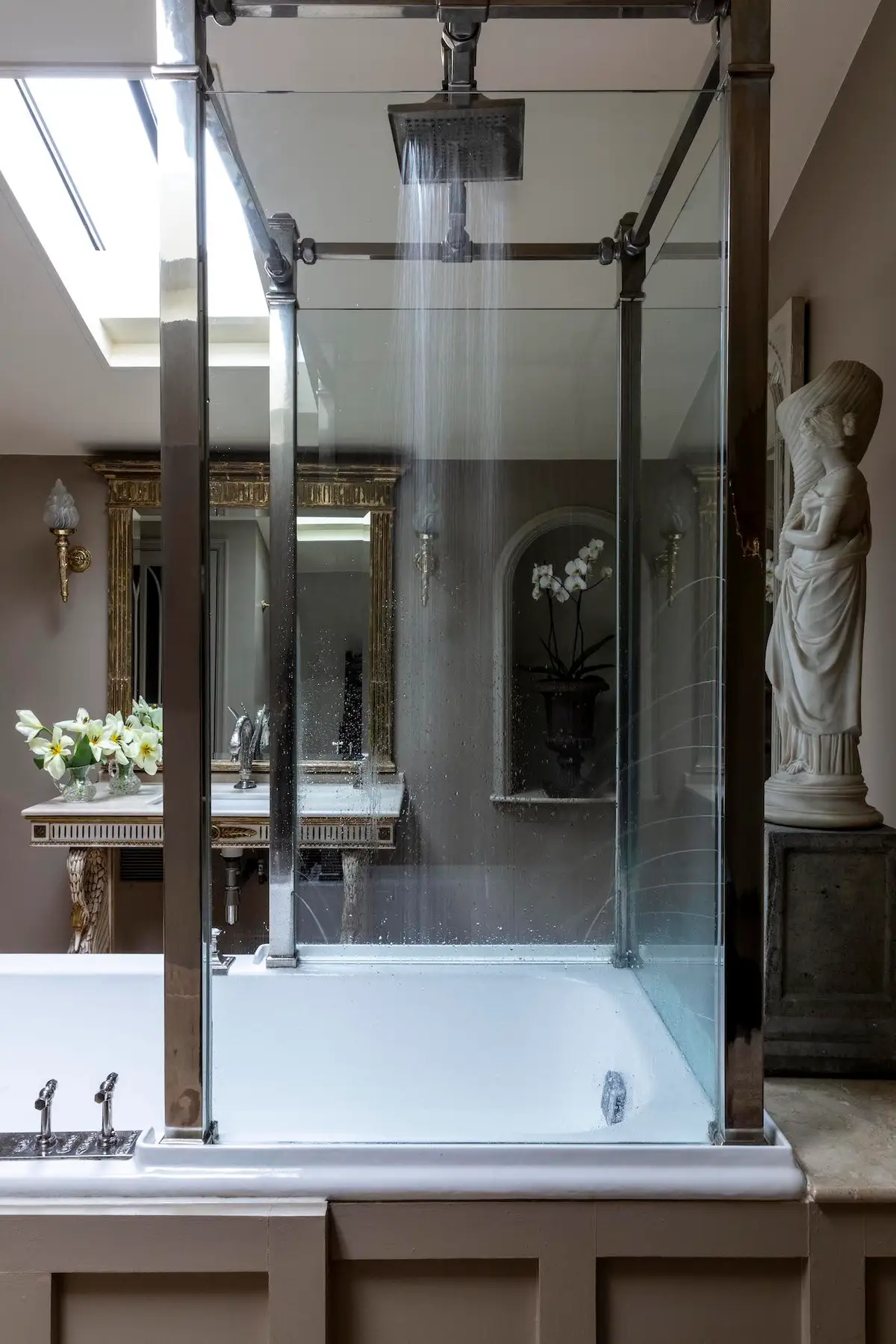 Teresa Cornelys Bathroom