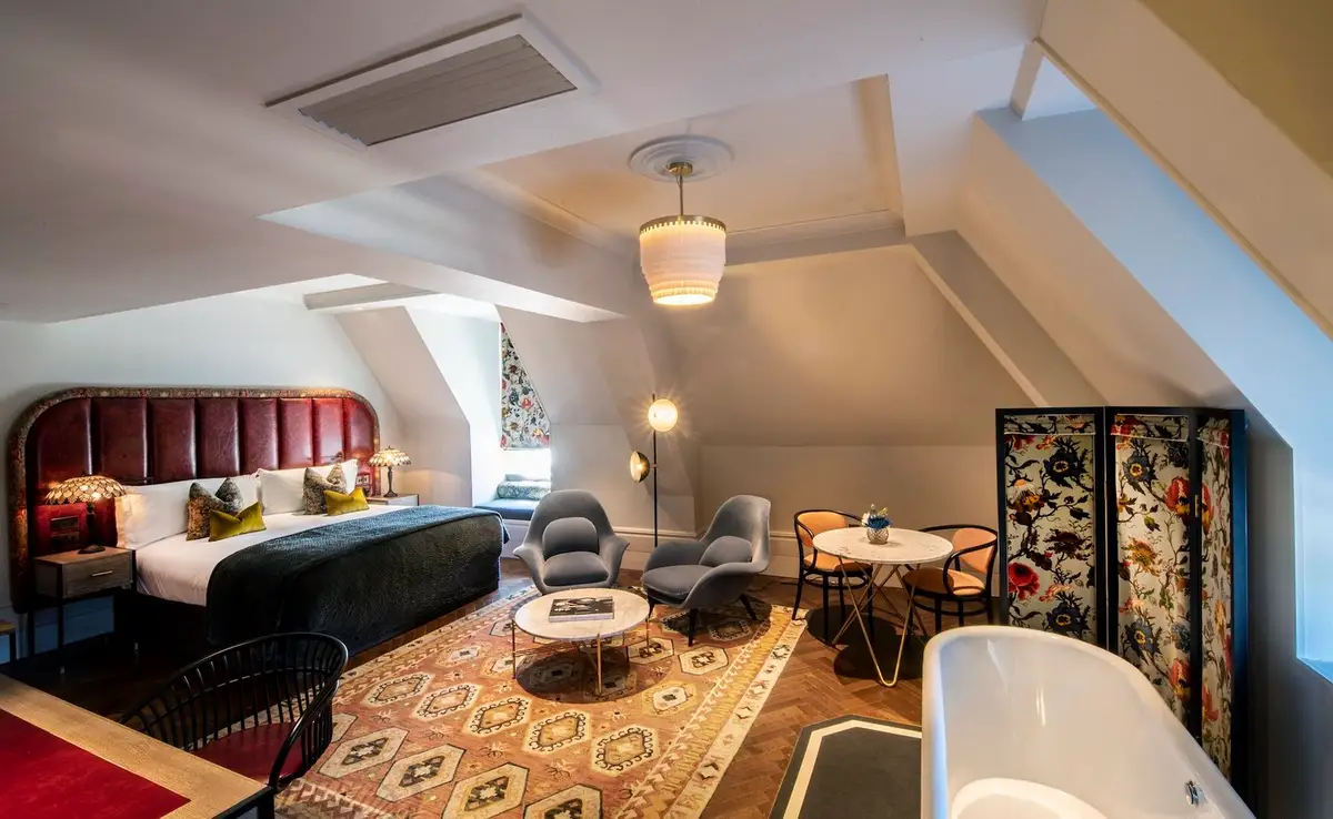 BLO - Studio Suite.jpg