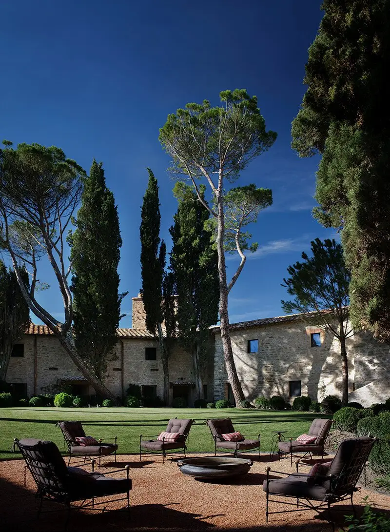castle-courtyard-new-2.jpg