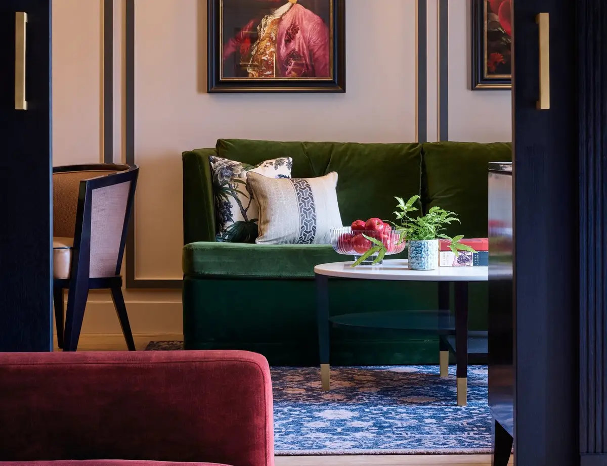 9_The_Mayfair_Townhouse_HR_The_Fifth_Floor_Suite.jpg