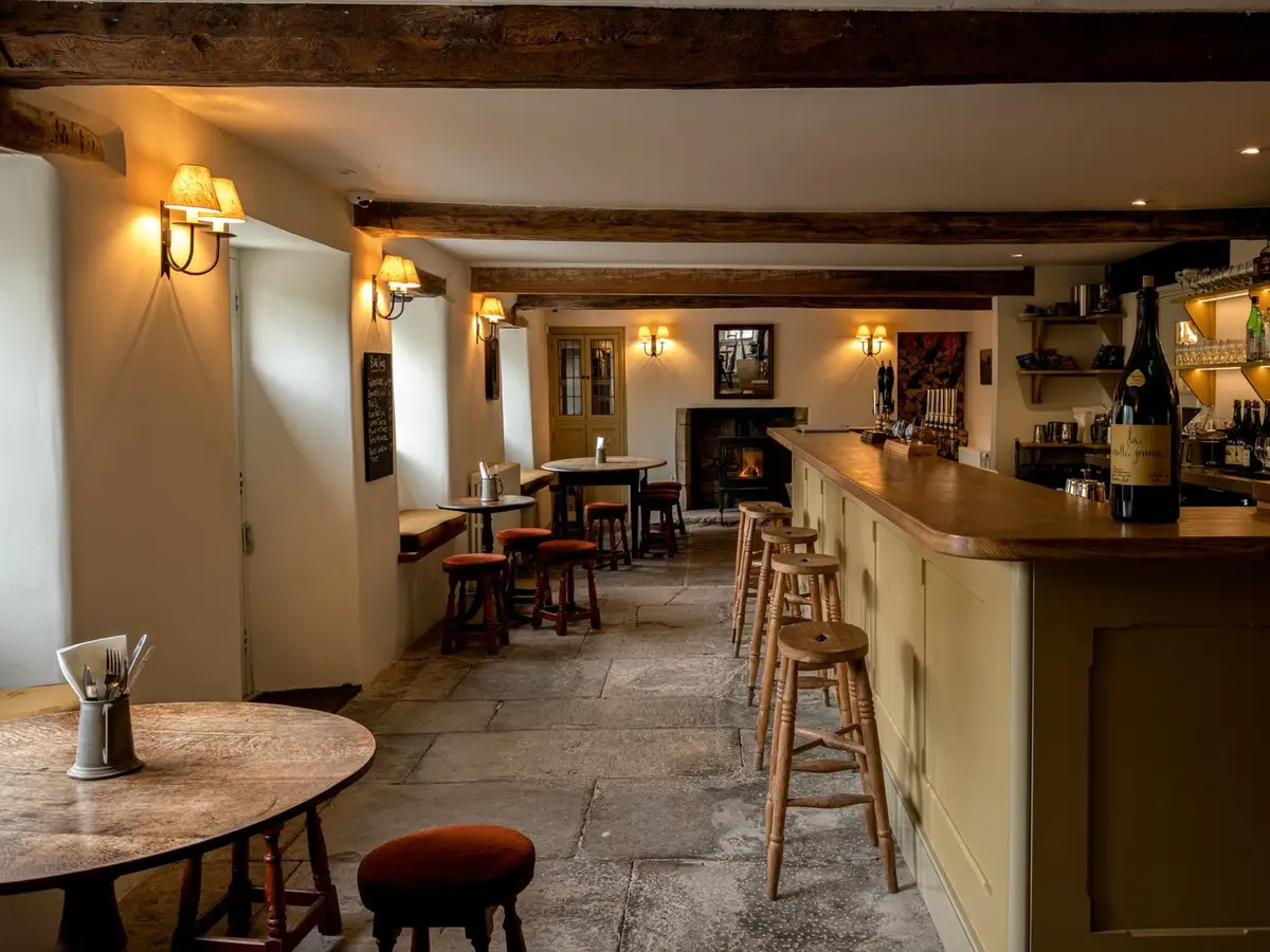 threehorseshoes-19.jpg