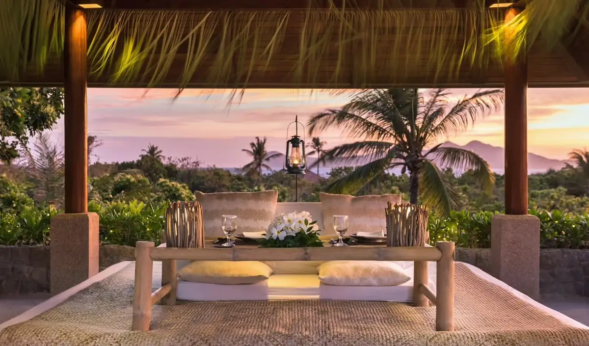 outside-seating amanpulo.jpeg