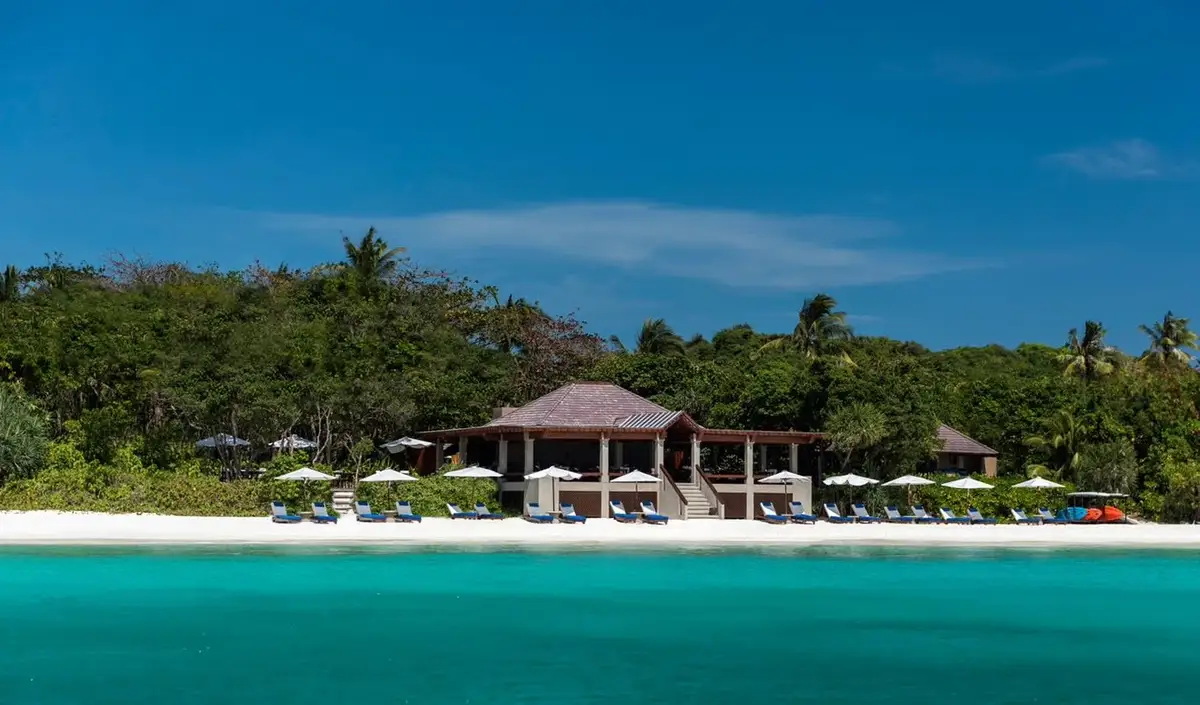 Amanpulo beach.jpeg