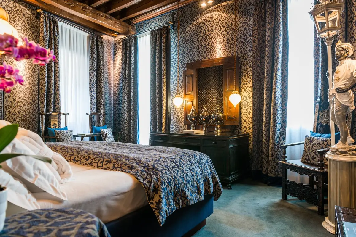Venetian Dreams: The 5 Most Romantic & Stylish Boutique Hotels in Venice