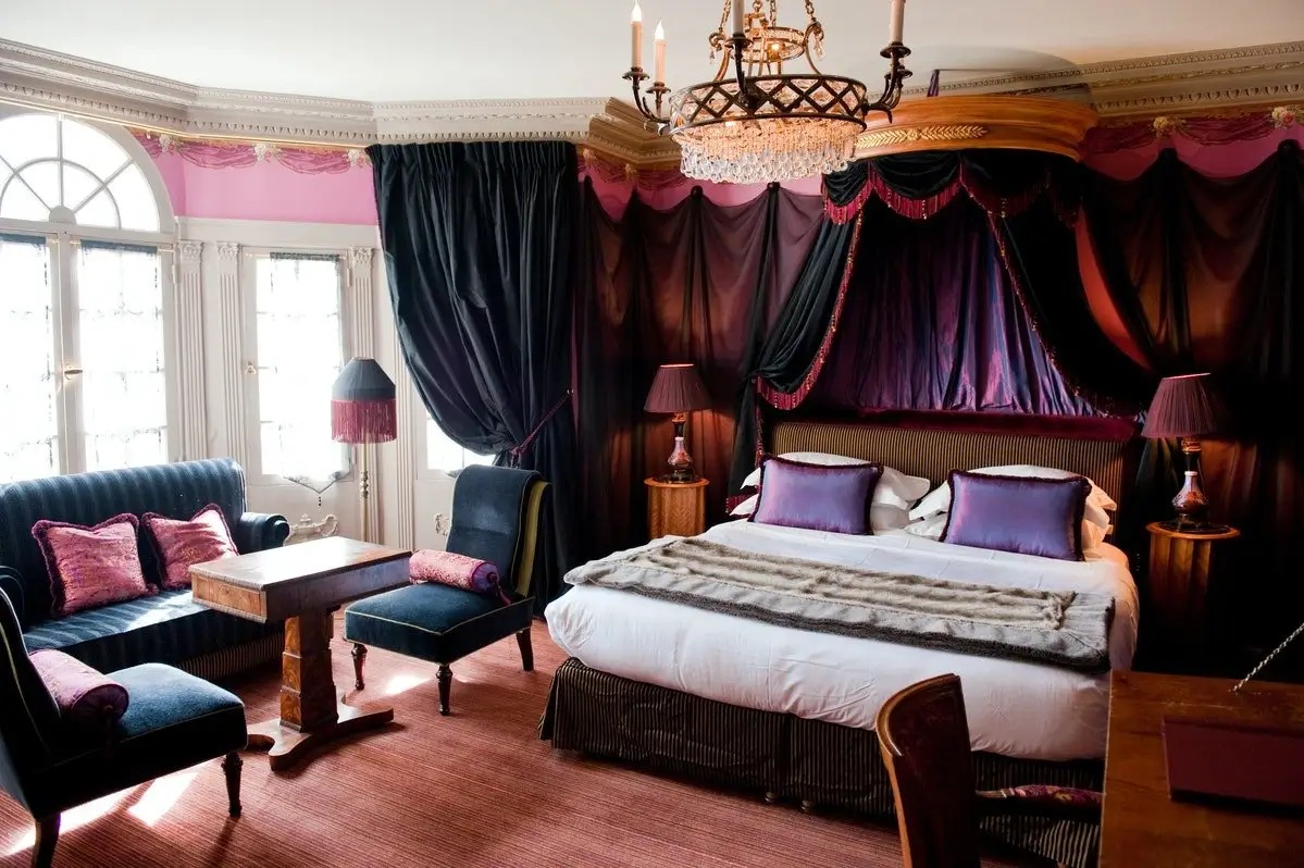 Parisian Boutique Chic: The Best Intimate Hotels in the City of Light