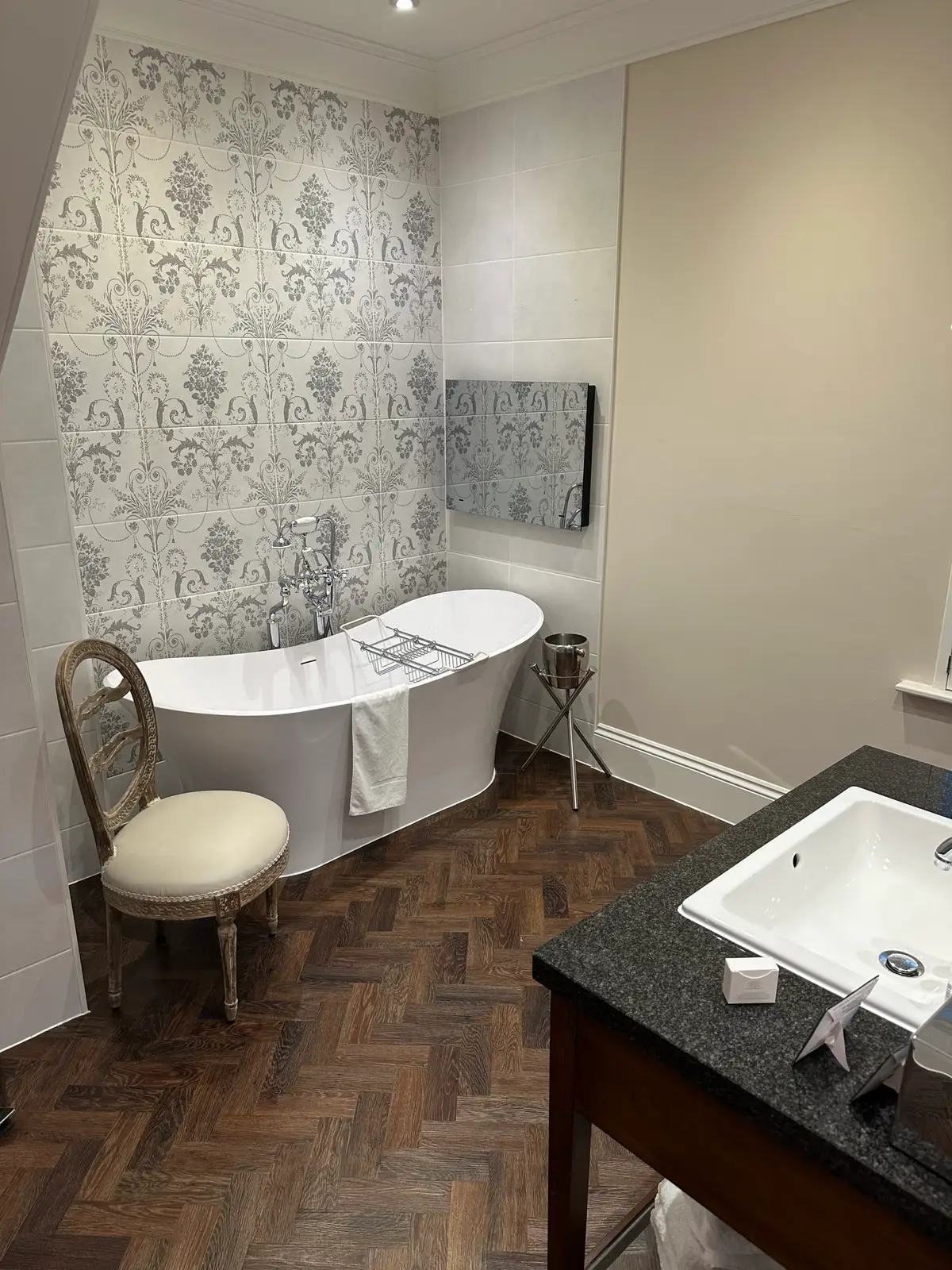 Tewkesbury Park Hotel: A Stylish Cotswolds Escape